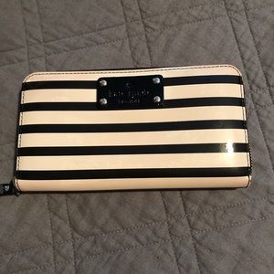 Kate Spade continental zip around wallet